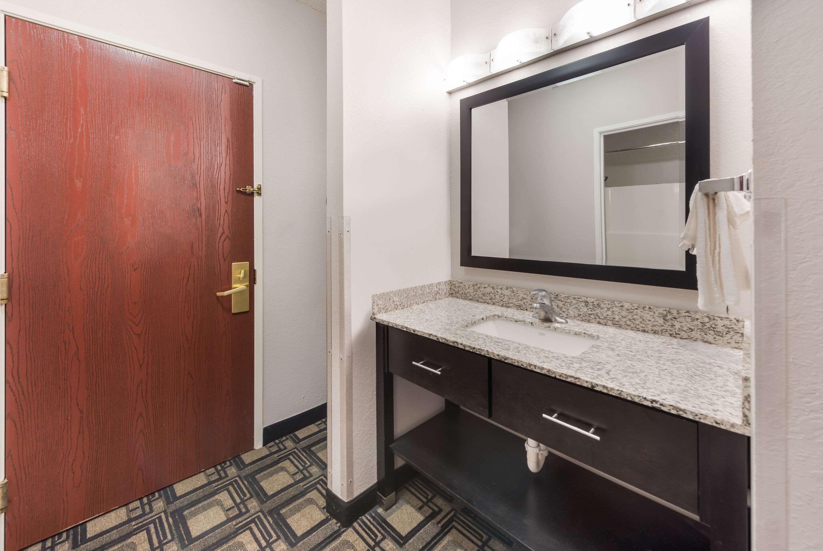 Suburban Studios Mason Hwy 42 Luaran gambar