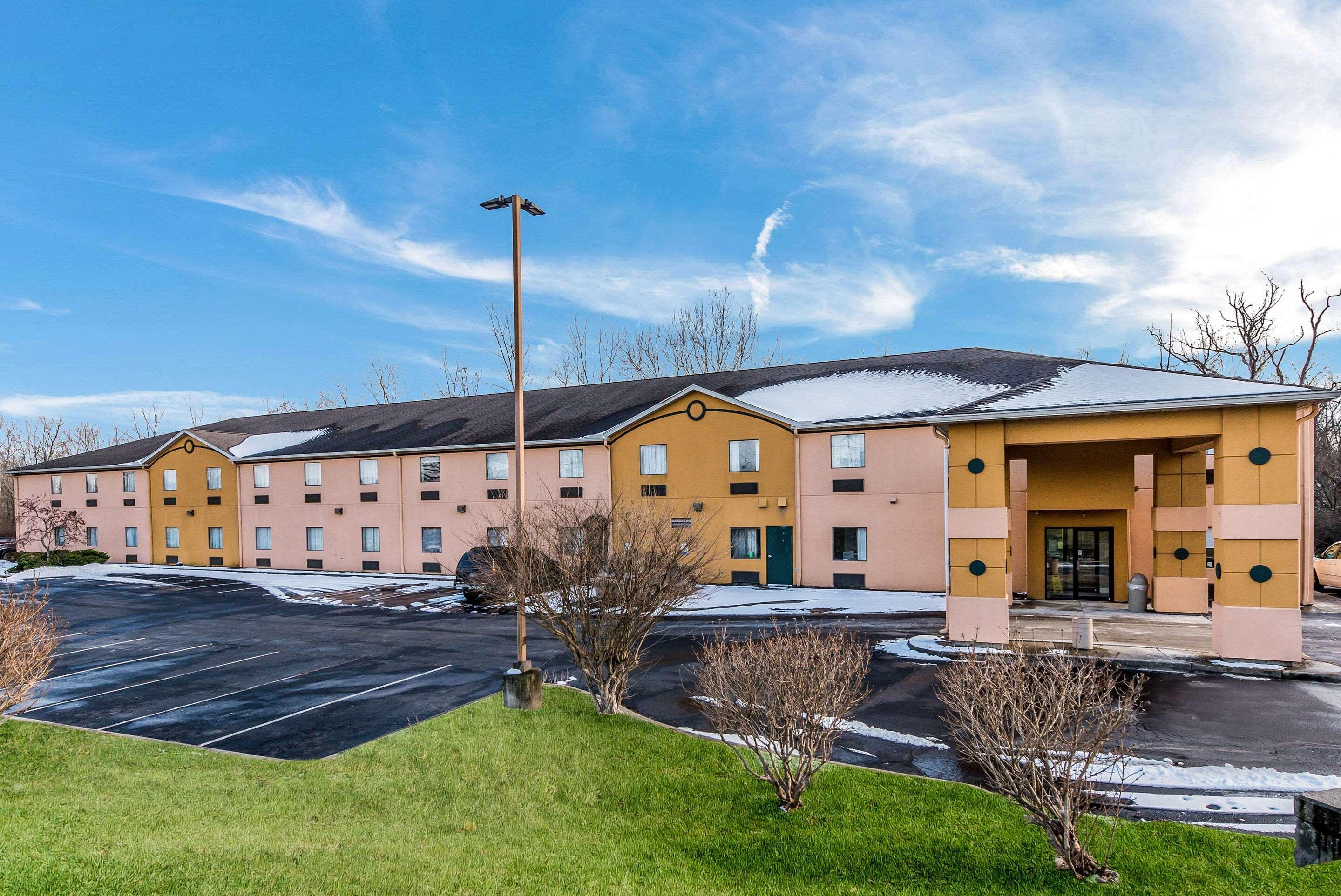Suburban Studios Mason Hwy 42 Luaran gambar
